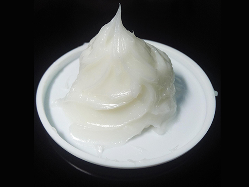 選擇塑膠零件潤滑脂要考慮哪些因素呢？