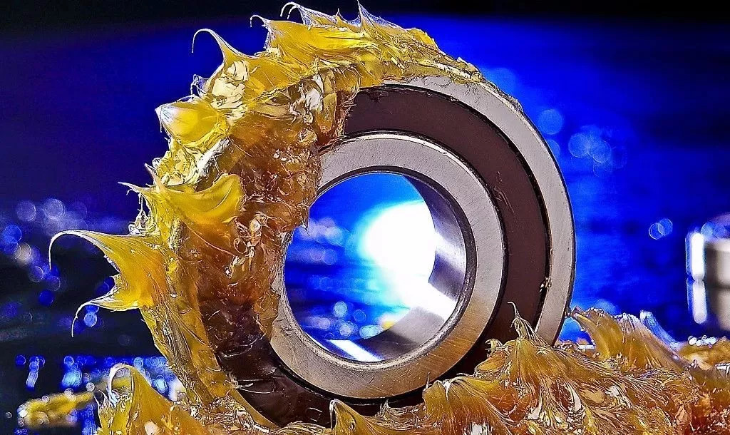 如何防止軸承潤滑脂添加過量呢？
